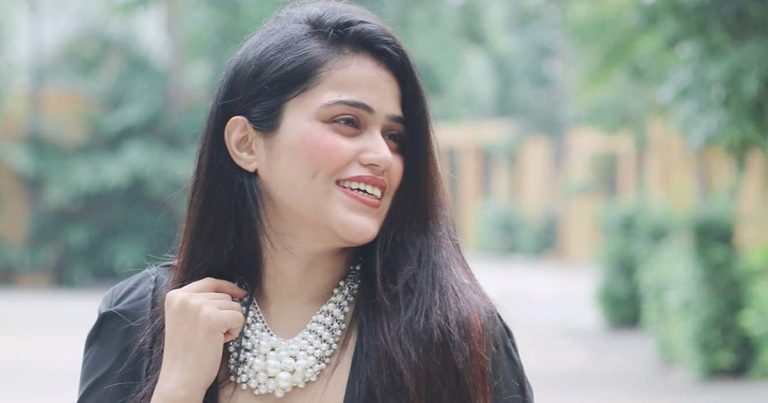 Riya Hassani leading Food and Fashion Blogger from Surat