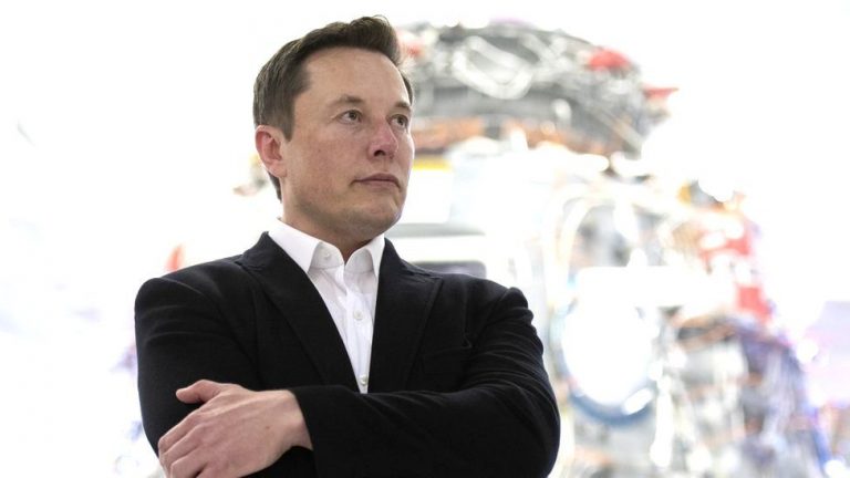 Elon Musk wants to quit his job after becoming an influencer