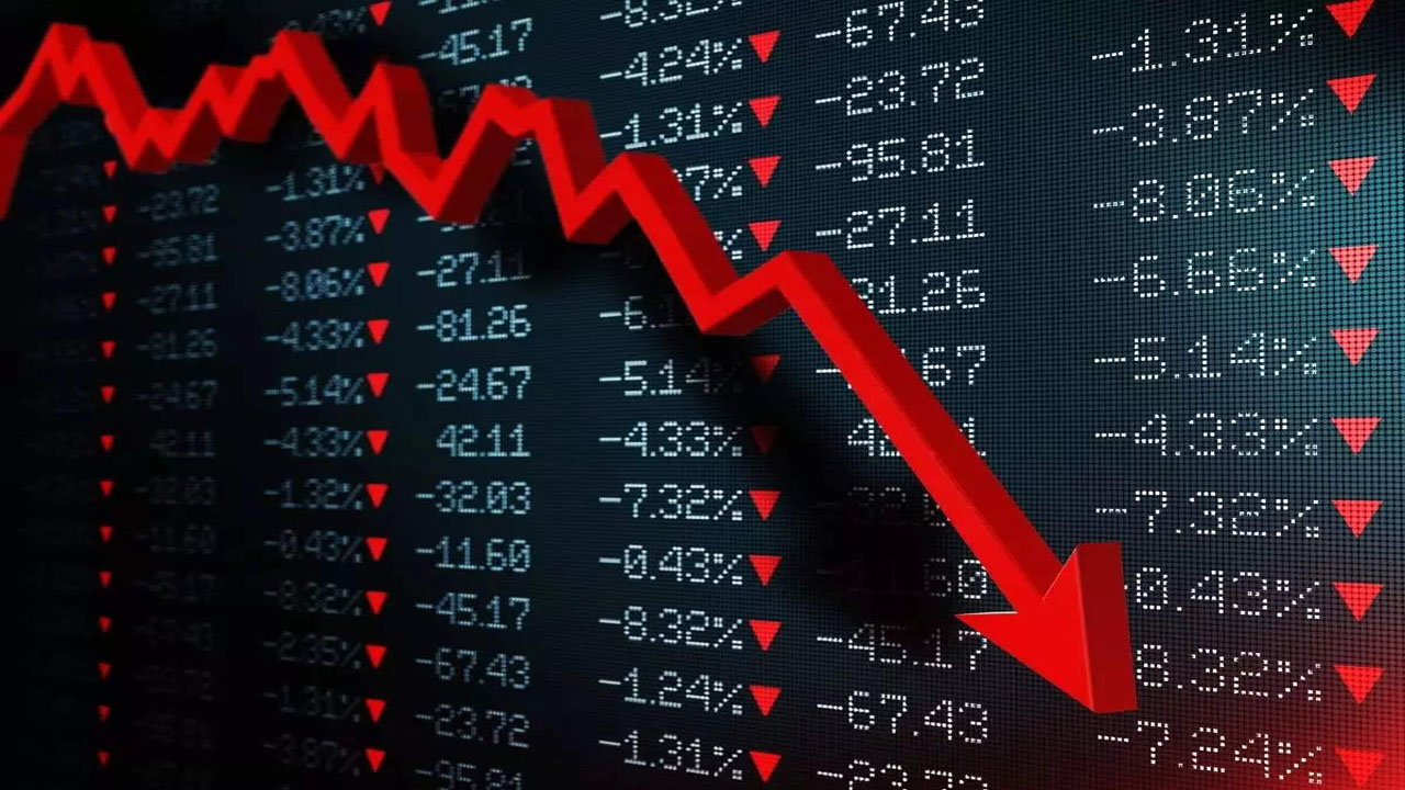 Sensex Plunges Over 800 Points