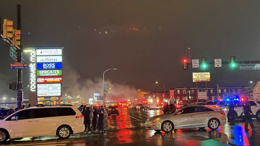 Small Plane Crash in Philadelphia