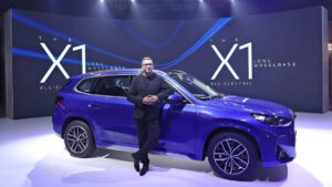 BMW iX1