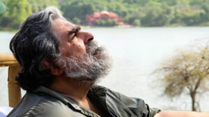 Valmik Thapar