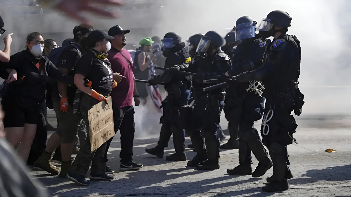 Los Angeles Gripped by Intensifying Protests