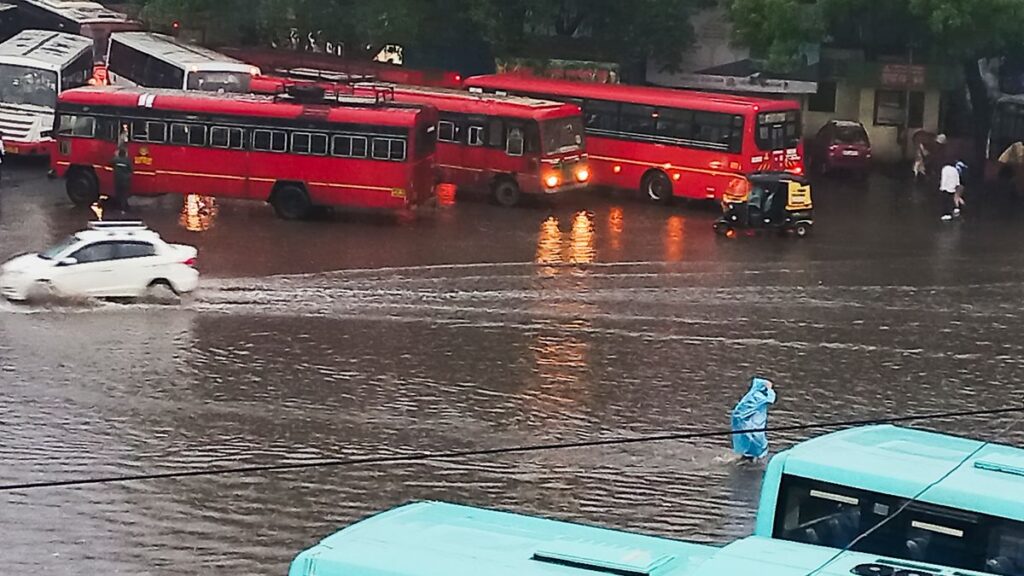 IMD Issues 'Red Alert' for Very Heavy Rainfall in Maharashtra: Palghar, Nashik,
