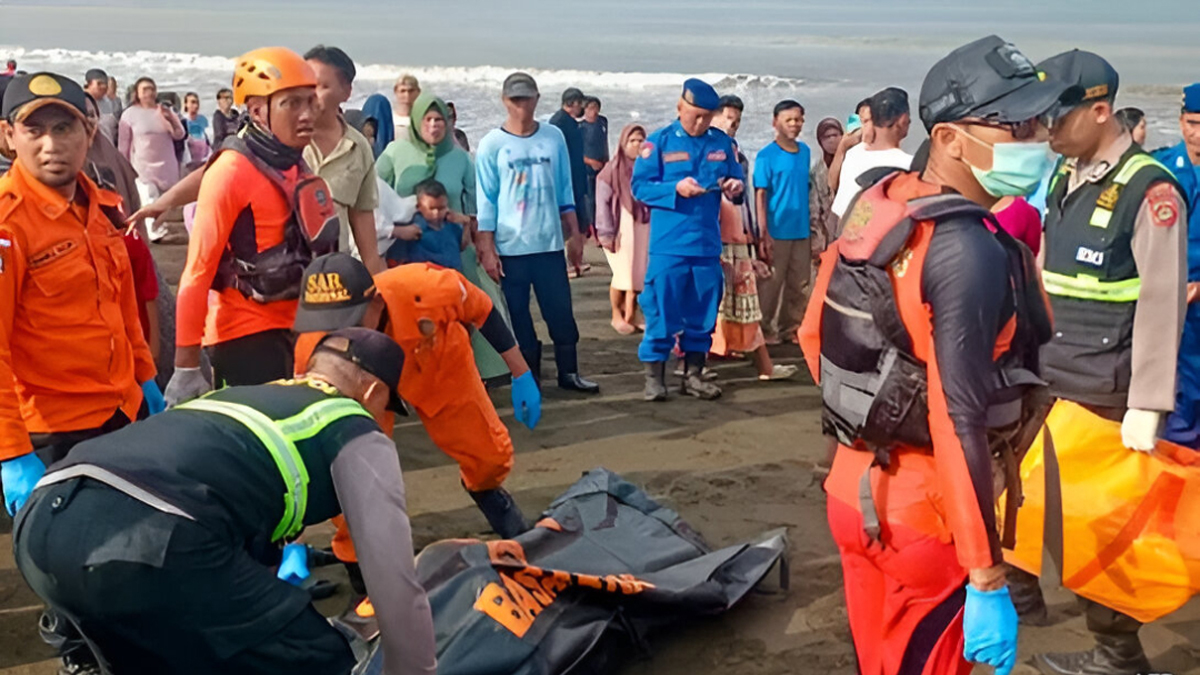 Four Dead, Dozens Missing After Ferry Sinks Off Bali Amid Rough Seas