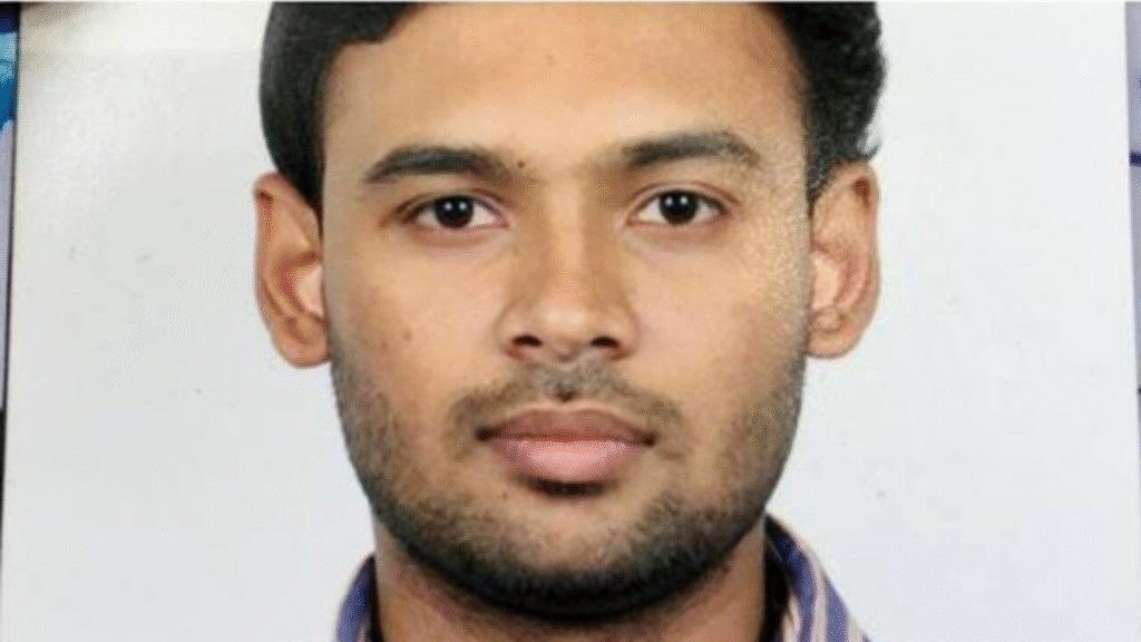 identified as Akash Wadhwa (32),