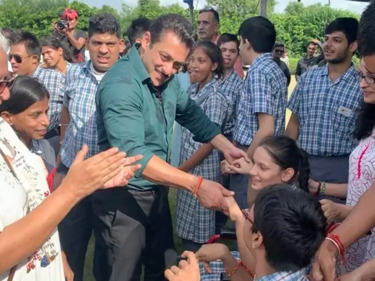 Salman Khan’s Dance with Children