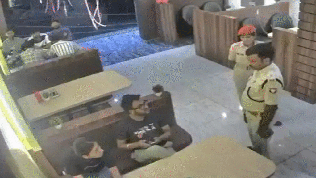 Bihar Police Officer viral