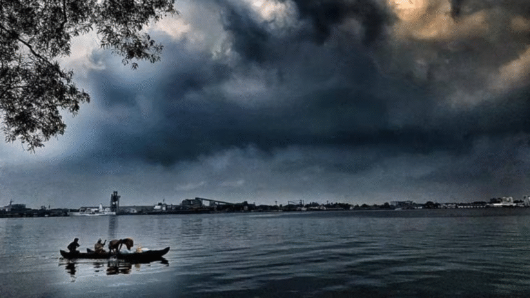 Kerala, Triggers Heavy Rainfall