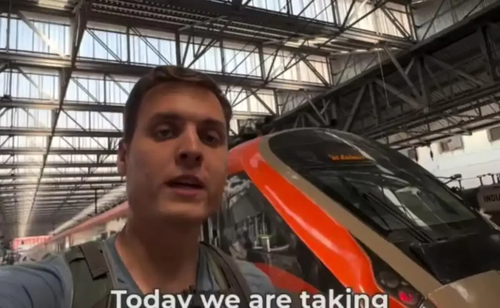 Vande Bharat Experience Garners