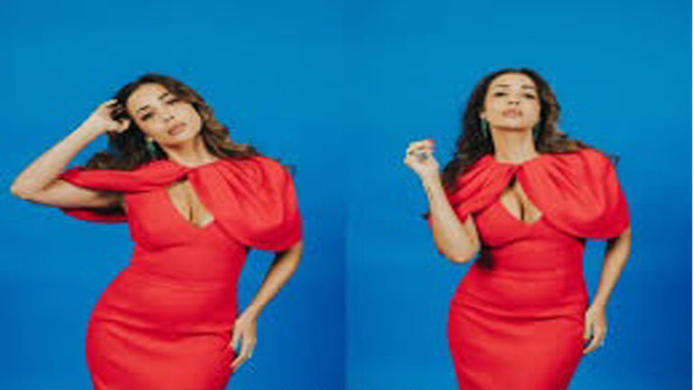 Red-Hot Christmas: Malaika Arora Stunning Holiday Look