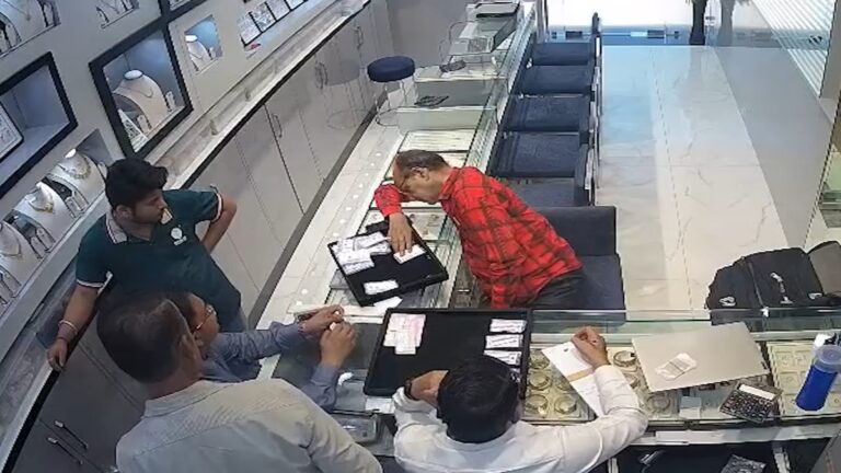 Jeweller Son Saves Businessman