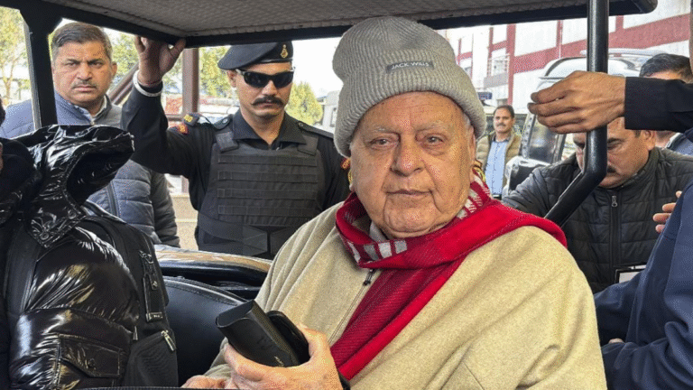 “Praying for Snowfall”: Farooq Abdullah Hails Vande Bharat as Kashmir New Lifeline