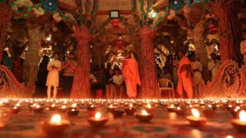 Chandni Chowk, Red Fort Light