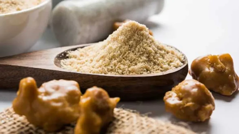 Viral Video Reveals the Traditional Craft of Making Hing