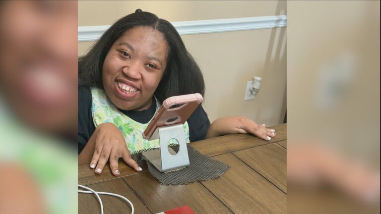 Savannah Community Rallies After Woman with Cerebral Palsy Refused Service