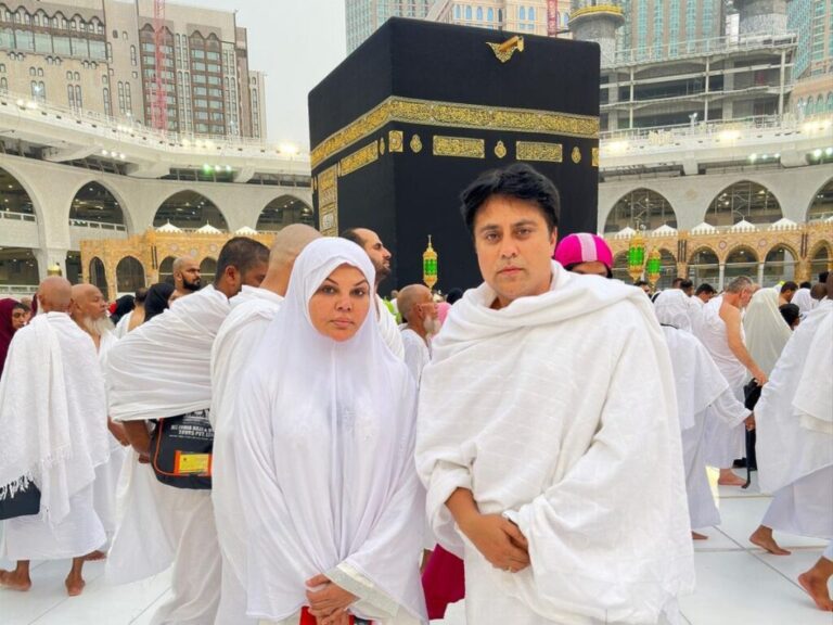 Rakhi Sawant Spotted in Madinah with Pakistani Influencer Zarnab Khan Swati as Ramzan 2026 Begins