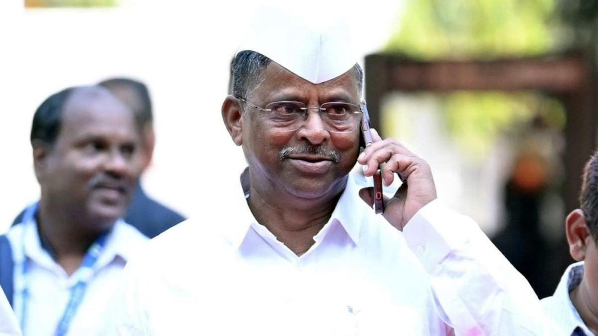 Maharashtra FDA Minister Narhari Zirwal Viral Video