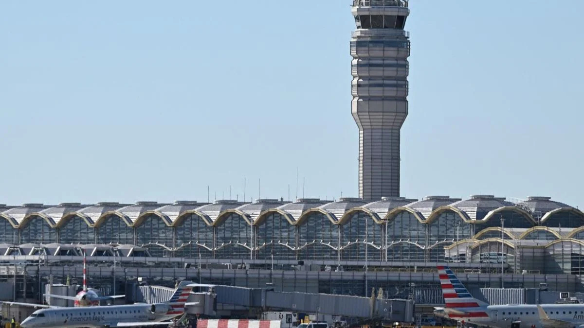 FAA Issues Massive Ground Stop at DC-Area Airports