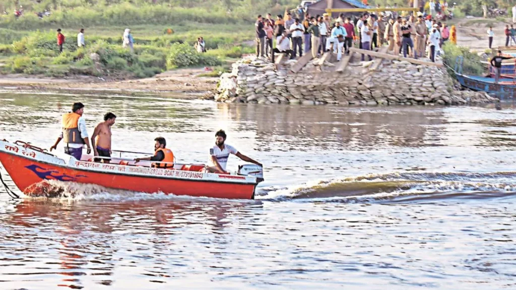Tragic Boat Capsize in Vrindavan