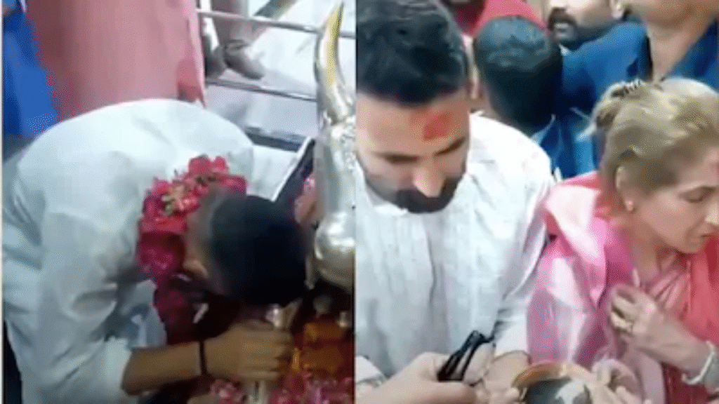 Akshay Kumar and Dimple Kapadia Prayers at Mahakaleshwar