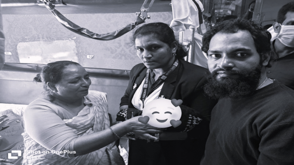 Railway Staff Go Safe Delivery Alappuzha–Dhanbad Express