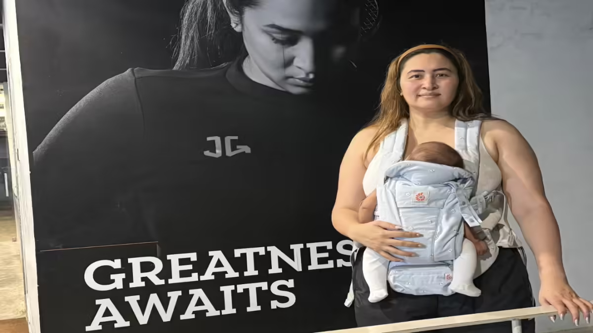 Jwala Gutta, Indian badminton player, donates 60 litres