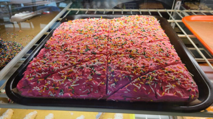 Cortadillo: The Texas "Pink Cake" Going Vira Cortadillo: The Texas "Pink Cake" Going Vira