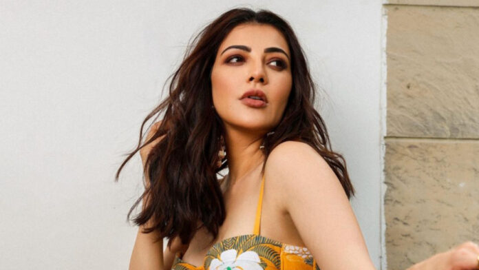 Kajal Aggarwal Exposes Kajal Aggarwal Exposes